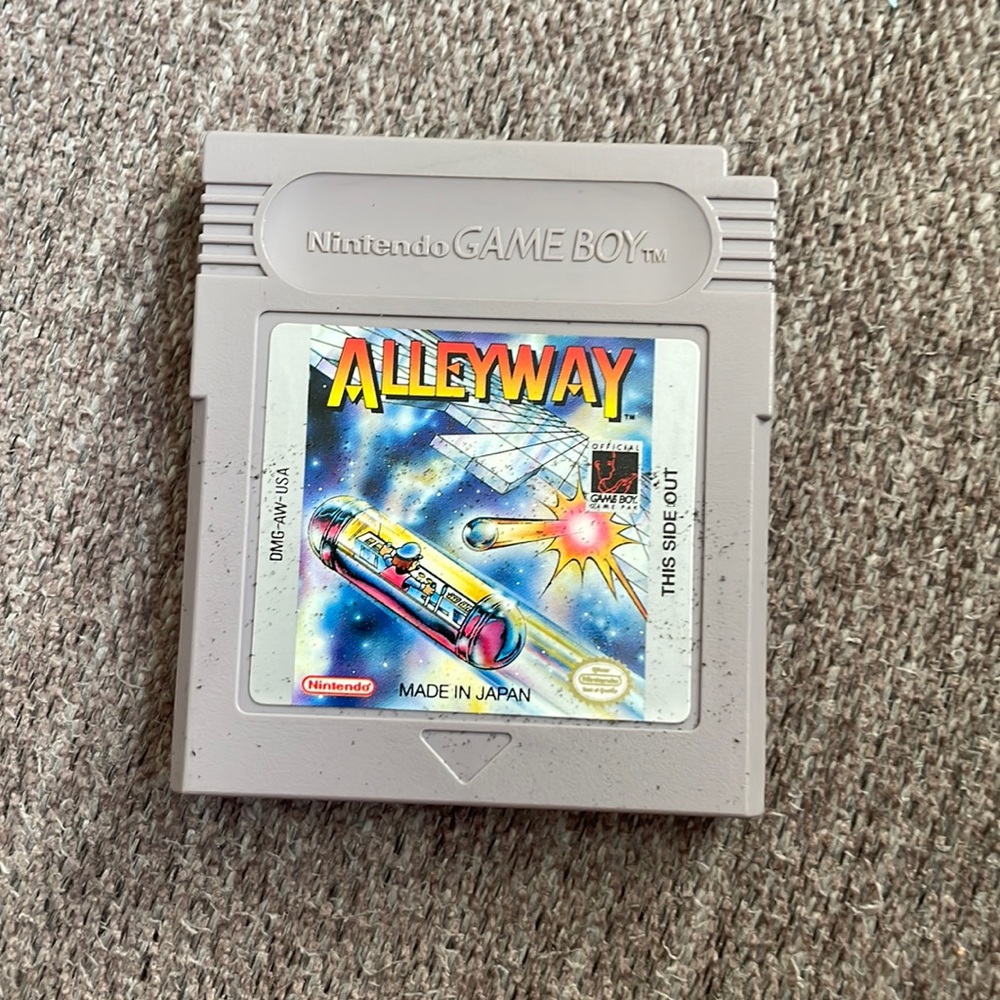 Nintendo Alleyway game cartridge